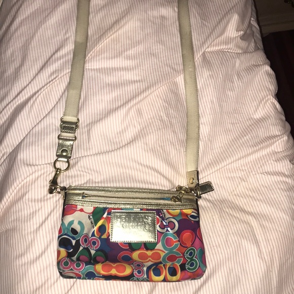 Coach shoulder bag - Picture 1 of 3